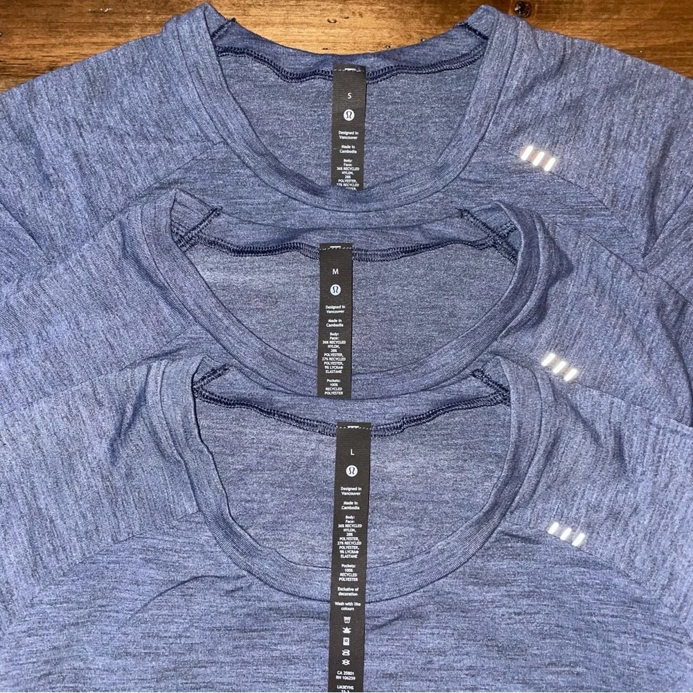 Mens Lululemon Blue Surge Warm Long Sleeve w Thumbholes MSRP $98 - Picture 3 of 6